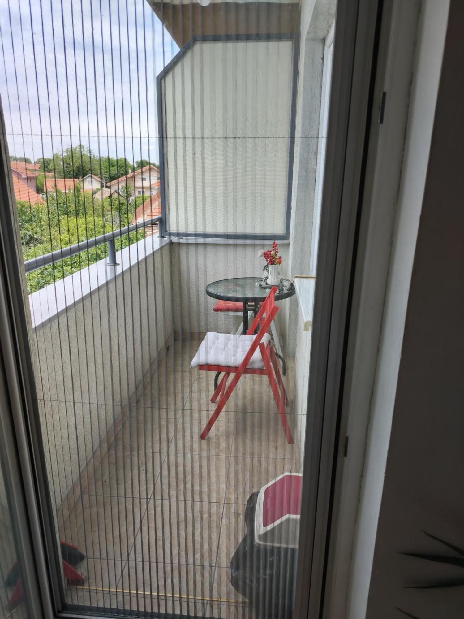Apartman Mira Пожареваць Екстер'єр фото